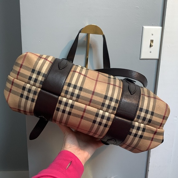 ❌SOLD❌Authentic Burberry large canvas and leather tote w free insert shaper - Picture 11 of 17